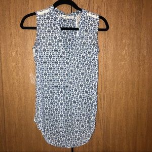 Jolt Women’s tank too size small white blue s